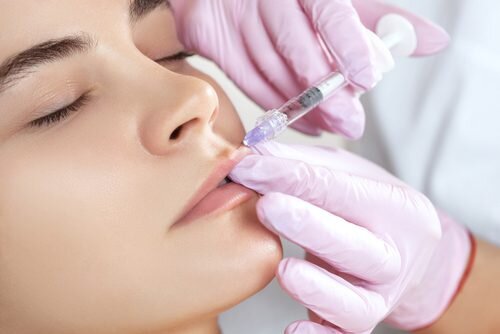 بهترین سن برای تزریق بوتاکس + مراقبت های بعد از بوتاکس - عوارض – مزایا و معایب